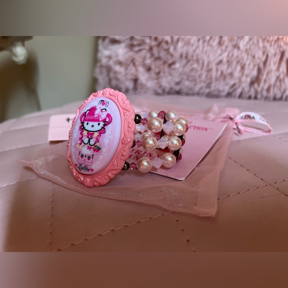 TARINA TARANTINO for HELLO KITTY LOLITA CAMEO BRACELET 🍓NWT💕 VERY RARE - Picture 4 of 9